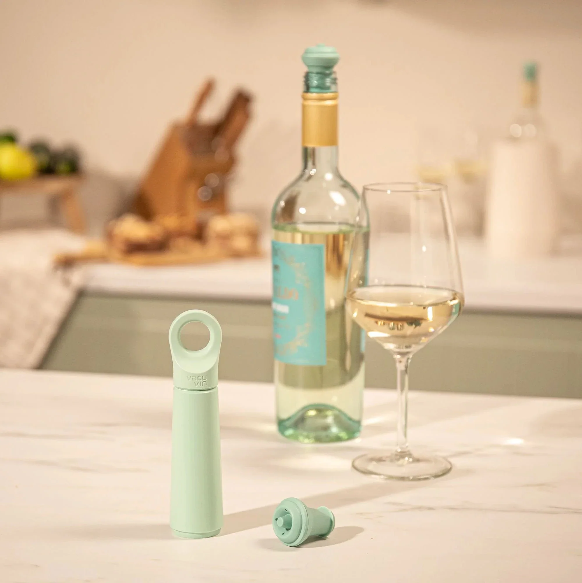 Loop Wine Saver Jade - Vacu Vin - Image 6